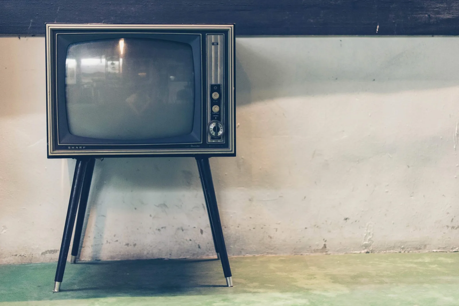 Vivre sans télé, c’est possible ? (Spoiler : oui)